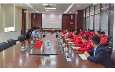 水發(fā)集團(tuán)黨委委員、副總經(jīng)理王東凱一行到鄂爾多斯水發(fā)燃?xì)夤鹃_展基層黨建聯(lián)系點(diǎn)調(diào)研并講授黨課